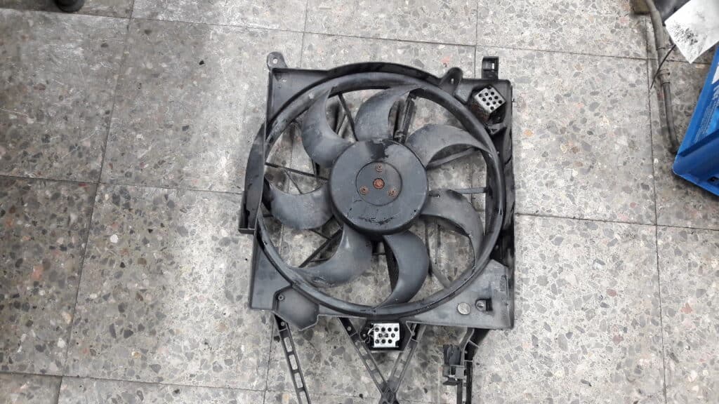 24413315 wentylator chlodnicy opel zafira a 2.0dti