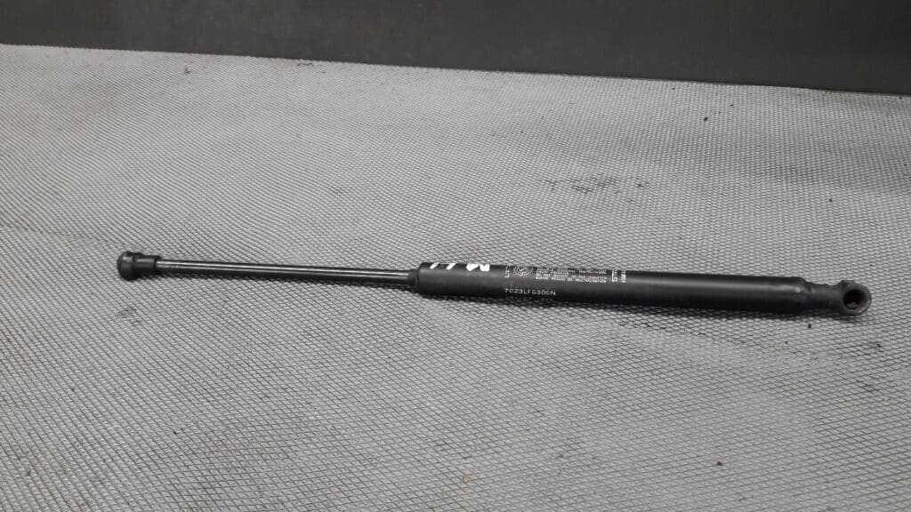 60654724 silownik maski ALFA ROMEO 156