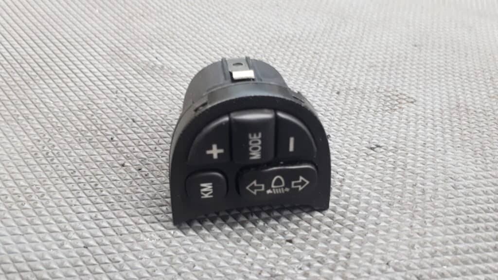 7735262023 przelacznik swiatel alfa romeo gt