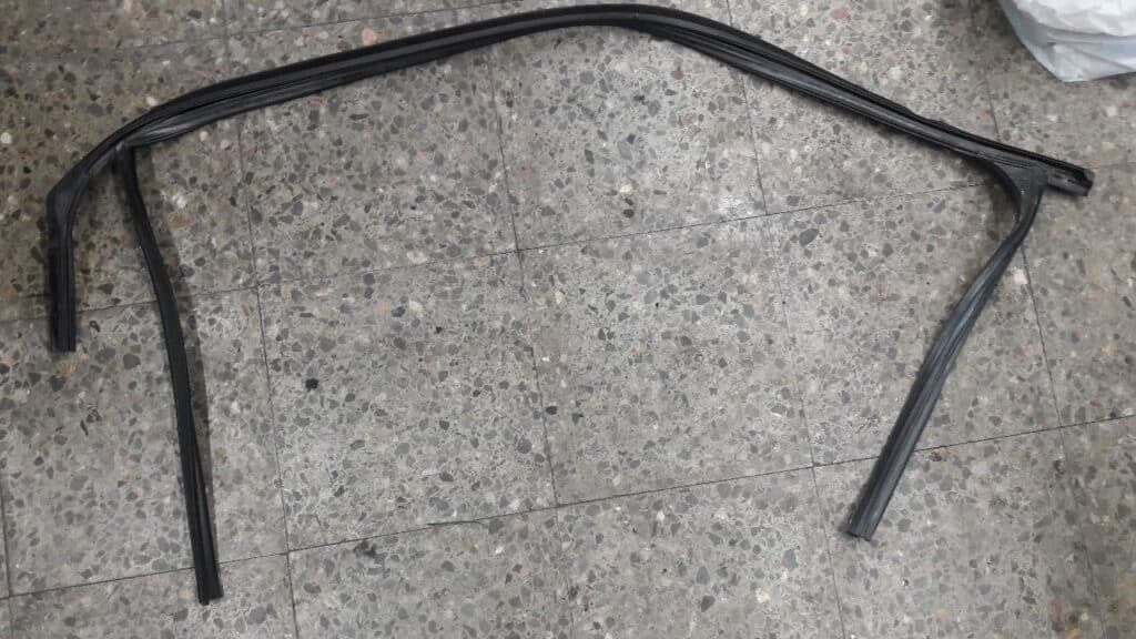 uszczelka drzwi prawy przod ford focus mk2
