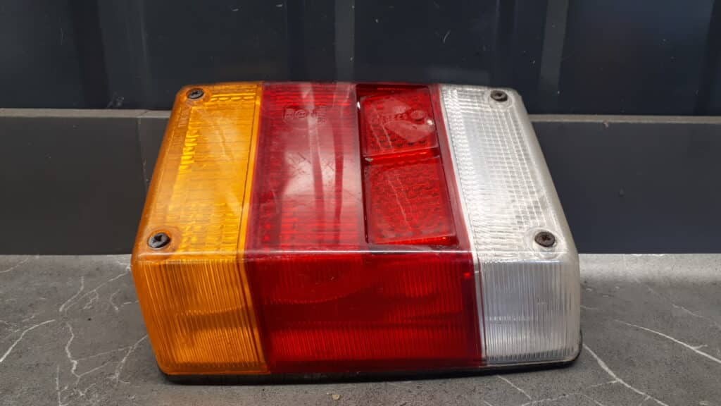 lampa opel kadett c kombi hella