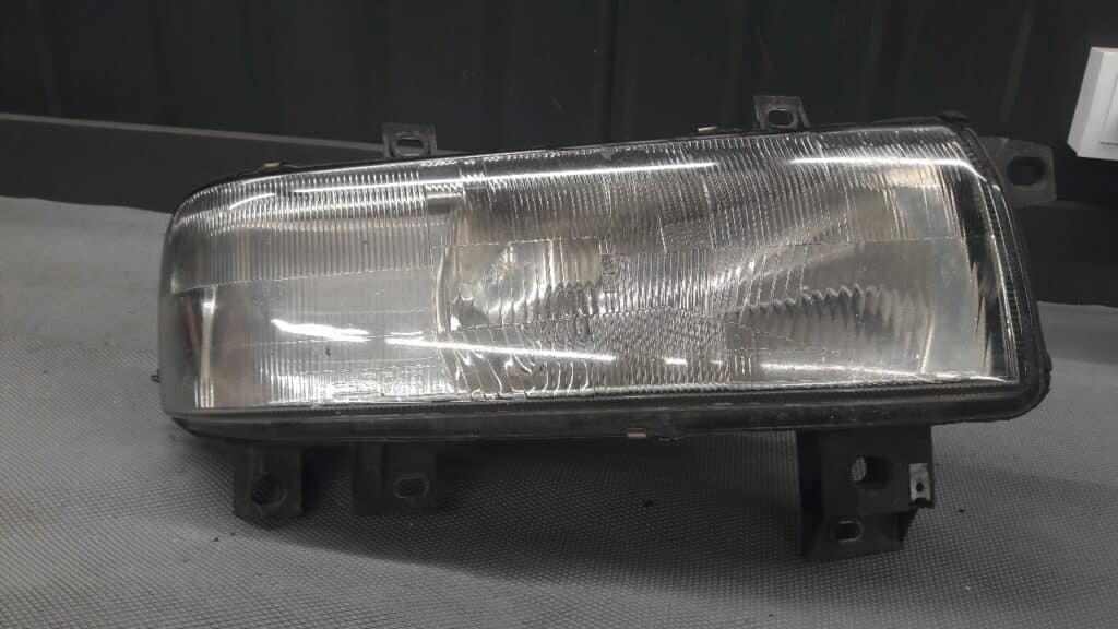 7700377194 Reflektor prawy renault master II