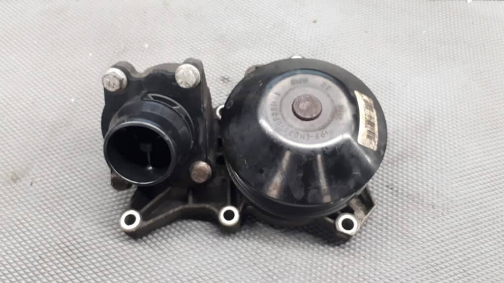 779764008 pompa wody bmw e87 2.0