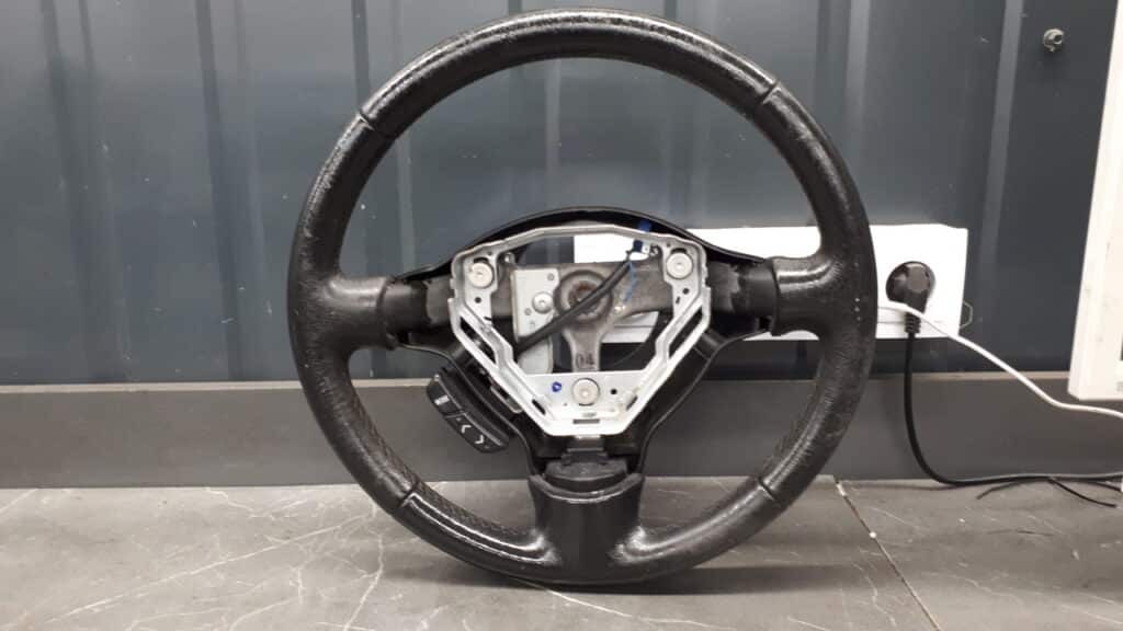 6020357 kierownica skorzana toyota yaris I 99-05R