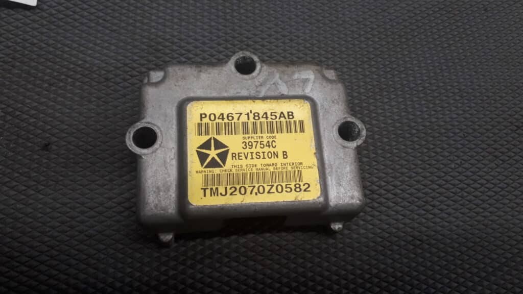 p04671845ab czujnik uderzenia lewy  chrysler cruiser