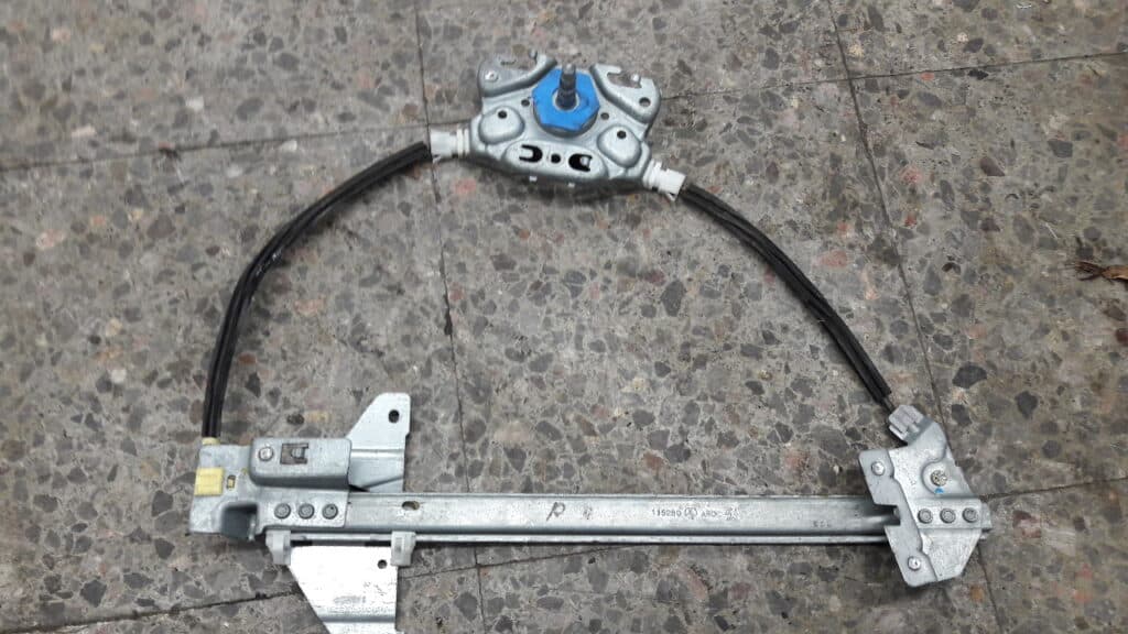 mechanizm szyb prawy przod peugeot 307 5d