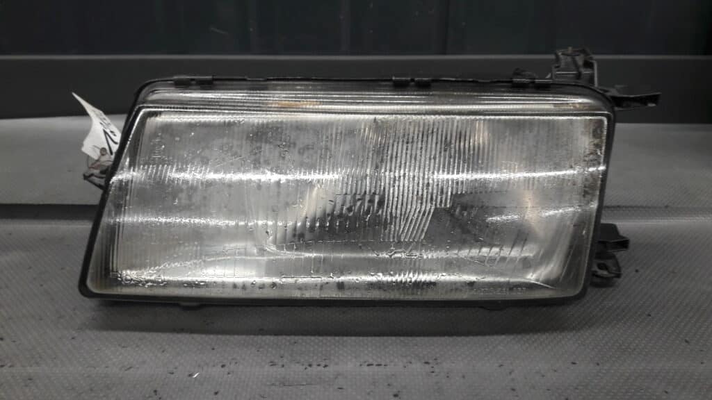 90228449 reflektor lewy przod OPEL VECTRA A BOSCH