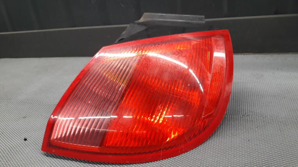 27850202 Lampa prawa mitsubishi colt VI