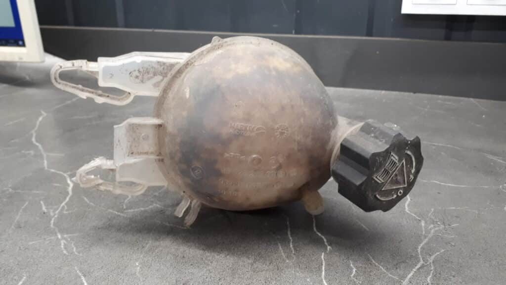 9652621280 zbiorniczek wyrownawczy citroen c3 I