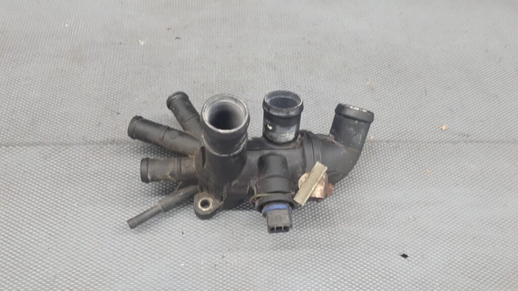 030121117K obudowa termostatu seat cordoba 1.4