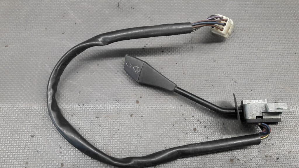1365821 przełącznik wycieraczek BMW E21