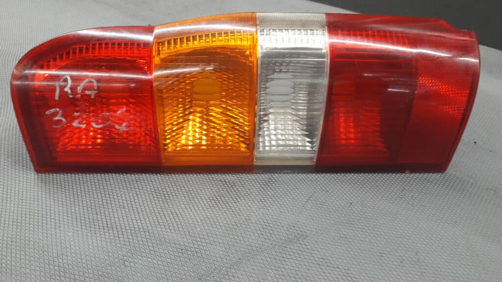 YC1X13435A Lampa prawa tylnia ford transid