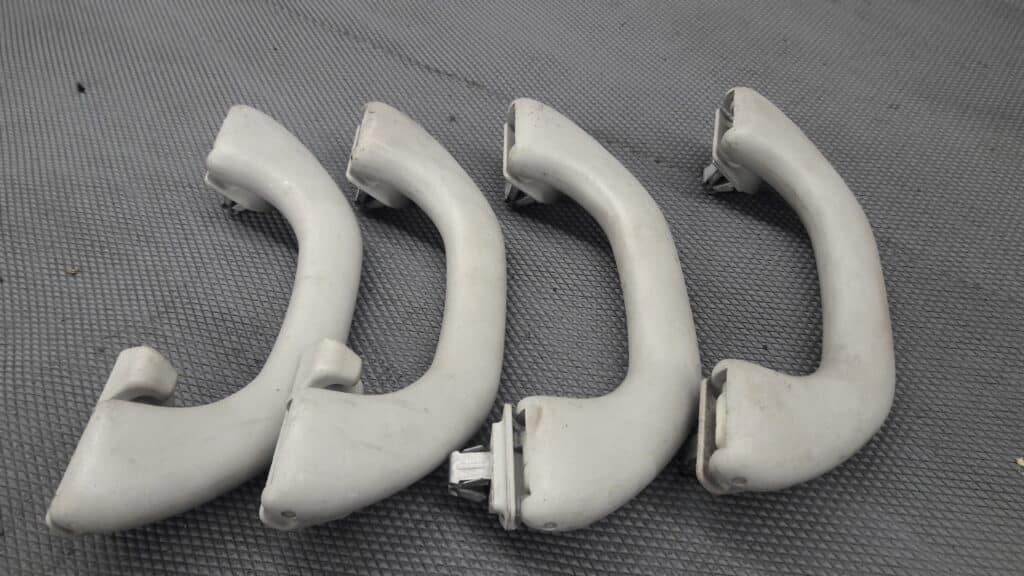 6r0857607 Raczka uchwyt podsufitki vw polo 6r KPL