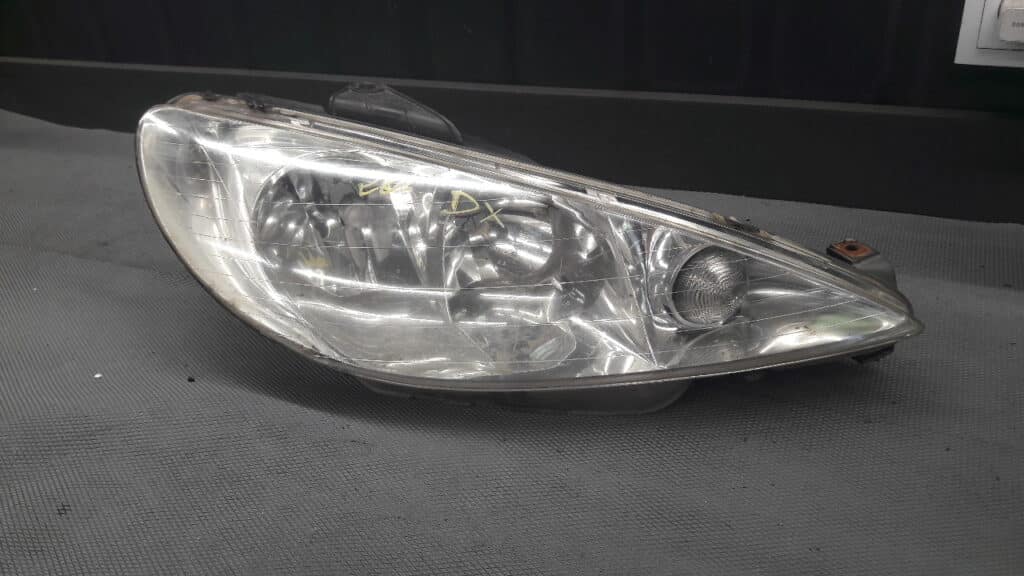 9630869680 Reflektor prawy  peugeot 206 LIFT