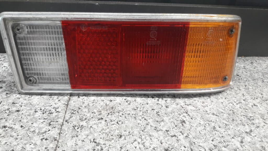 lampa prawa opel rekord swf europa