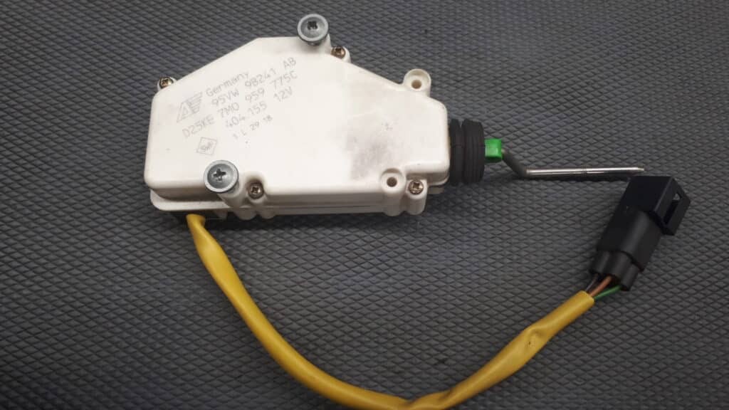 95VW9B241AB silownik klapki wlewu ford galaxy mk2