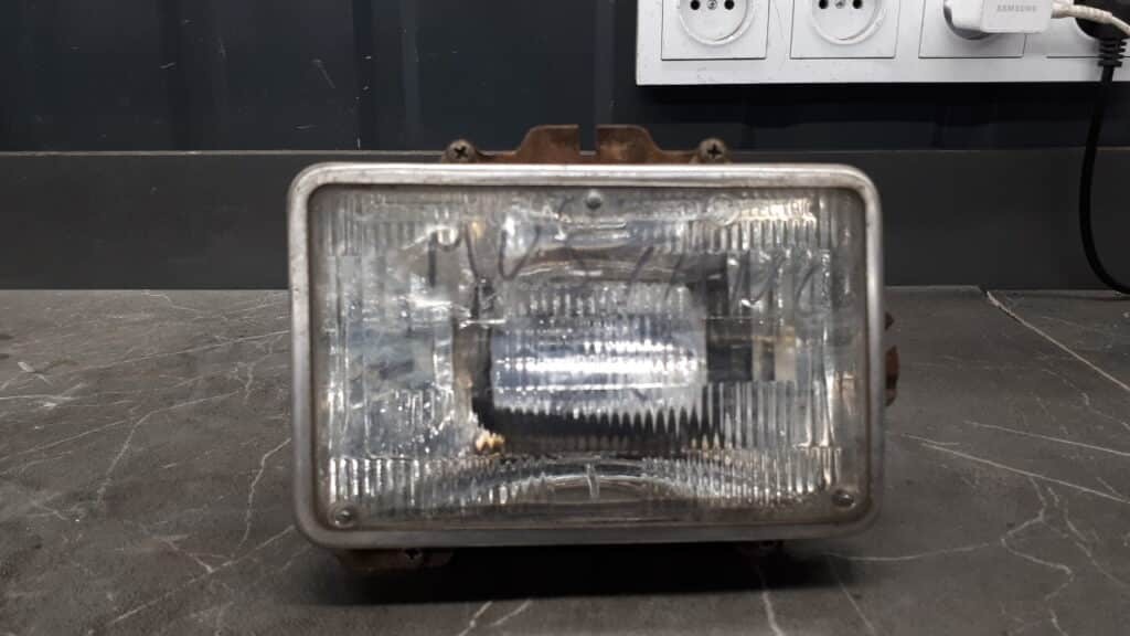 reflektor chevrolet monza 75r