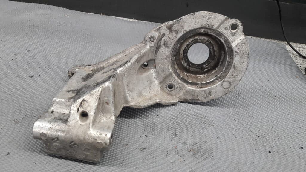 60662430 lapa poduszka silnika alfa romeo 166