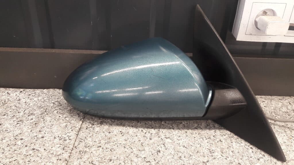 96301-au415 lusterko prawe elektryczne nissan primera 5pin