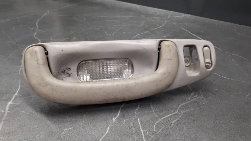 raczka podsufitki lewy tyl chrysler yorker 300m