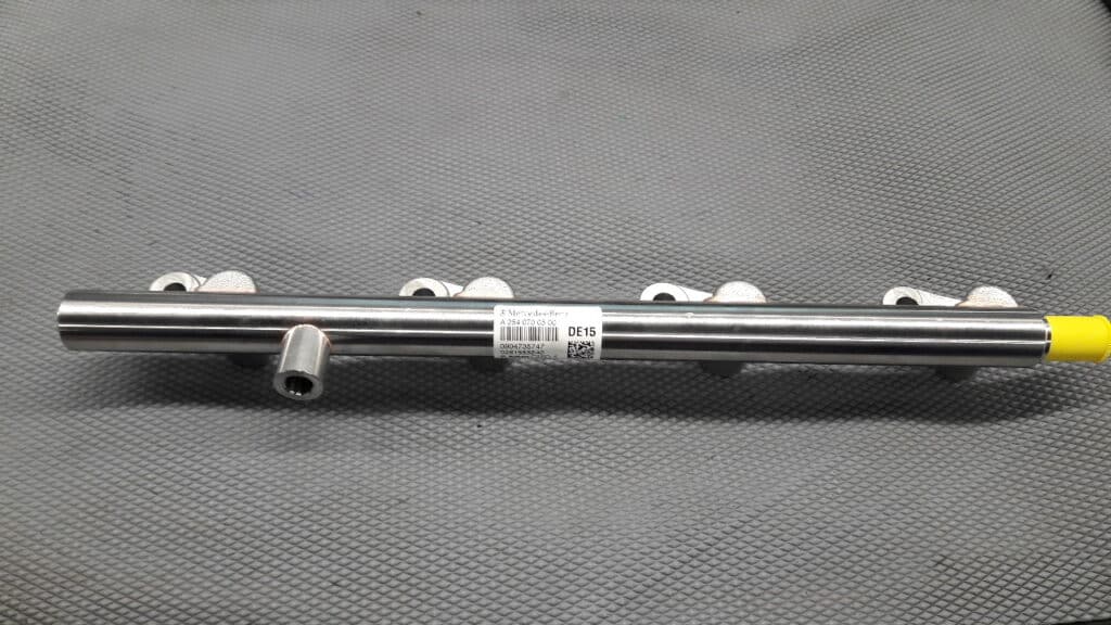 a2540700500 listwa wtryskowa mercedes 254