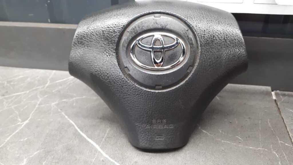 8420503 poduszka airbag kierowcy toyota corolla verso e12