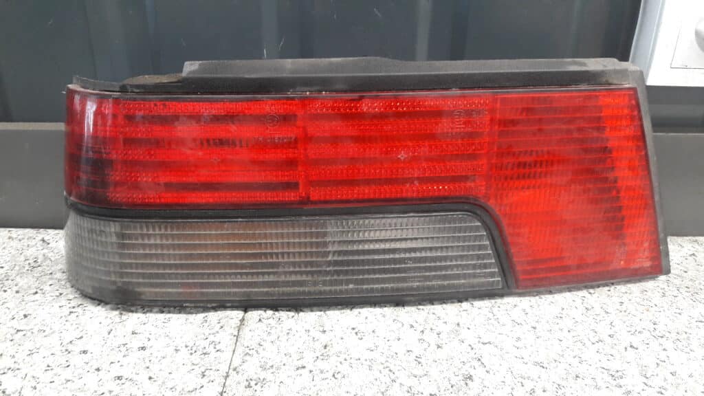 lampa lewy tyl peugeot sedan valeo 405