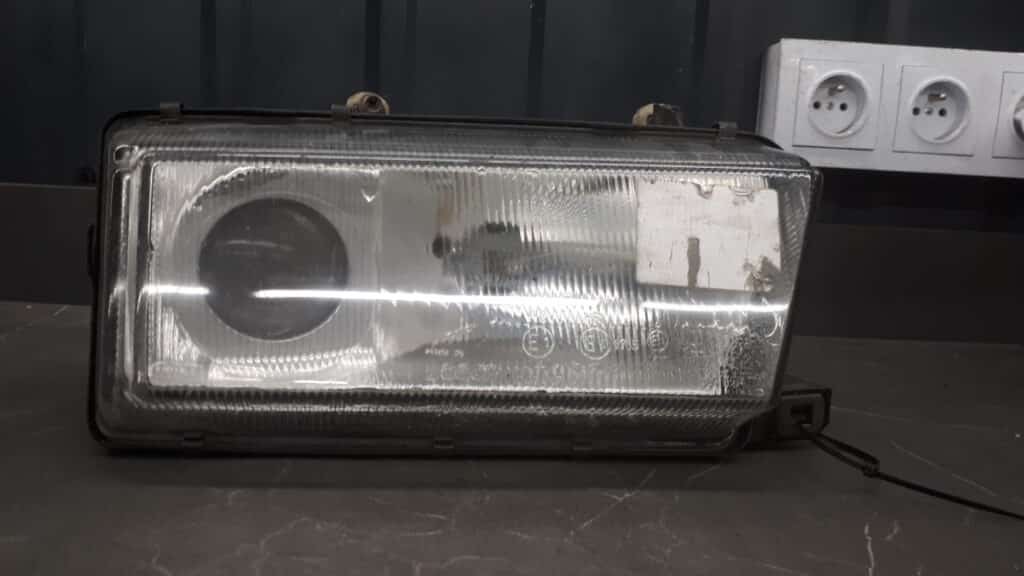 0301085302 reflektor prawy alfa romeo 155 95r