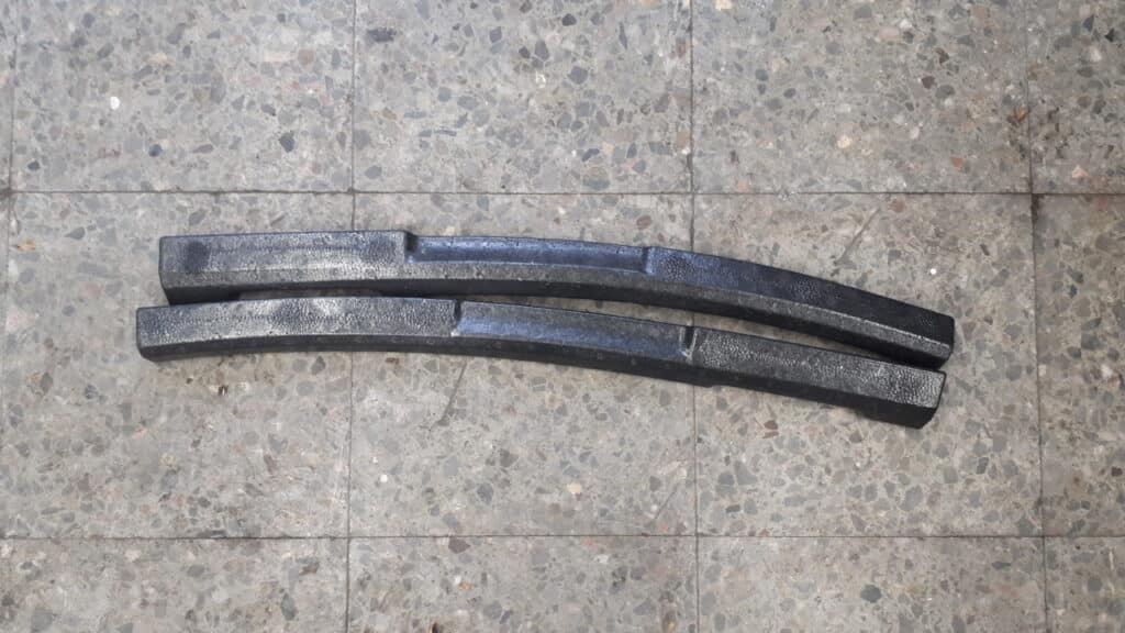 a1696950397 podklad mercedes w169 kpl