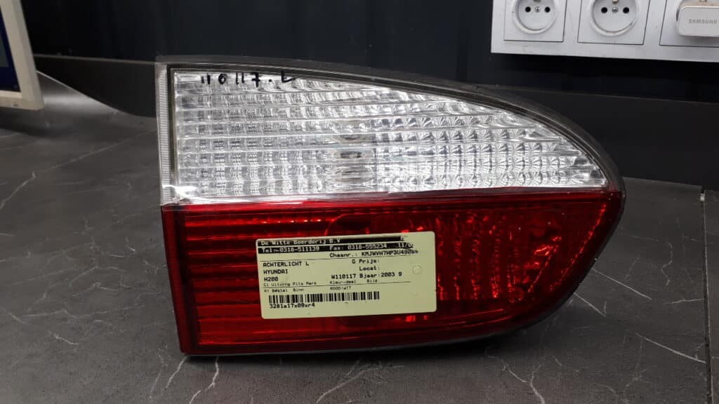 92405-4a5 lampa lewy tyl hyundai h200