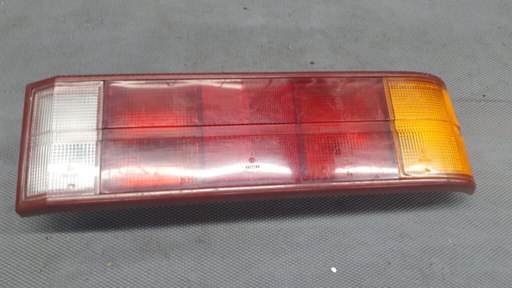 12851748 lampa tyl prawa opel rekord e hella 81r