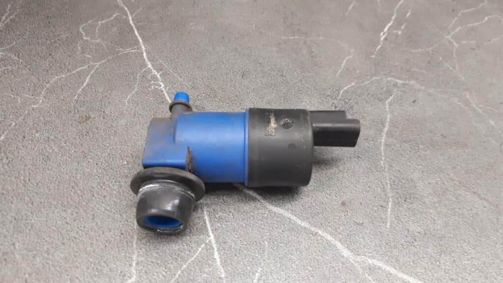 9641553680 pompka spryskiwaczy Citroen C8