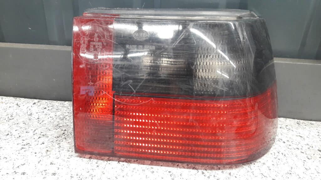 962220 lampa prawa deat ibiza II hella