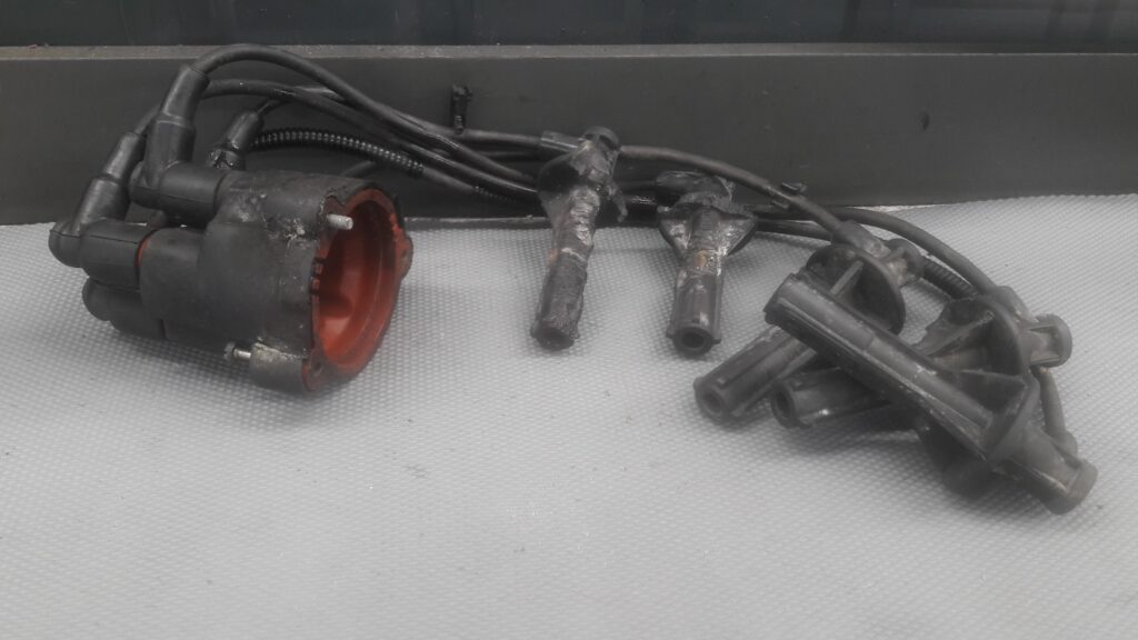1235522408 kopulka zaplonowa z przewodami volvo 850