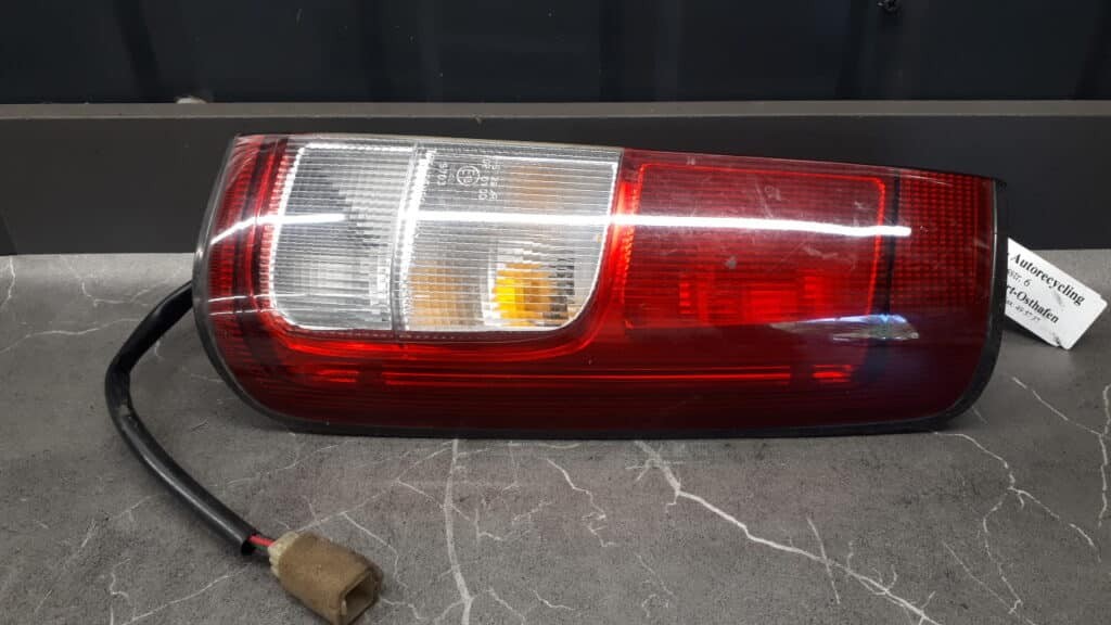 35655-74G0 lampa prawa suzuki ignis 01r
