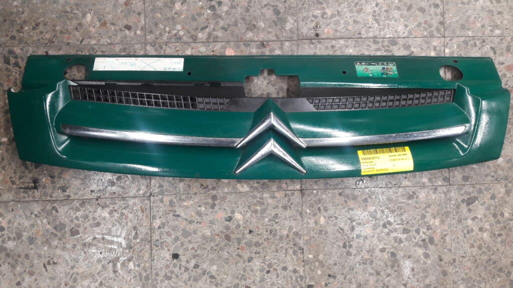 9644758177 atrapa grill citroen partner 03r