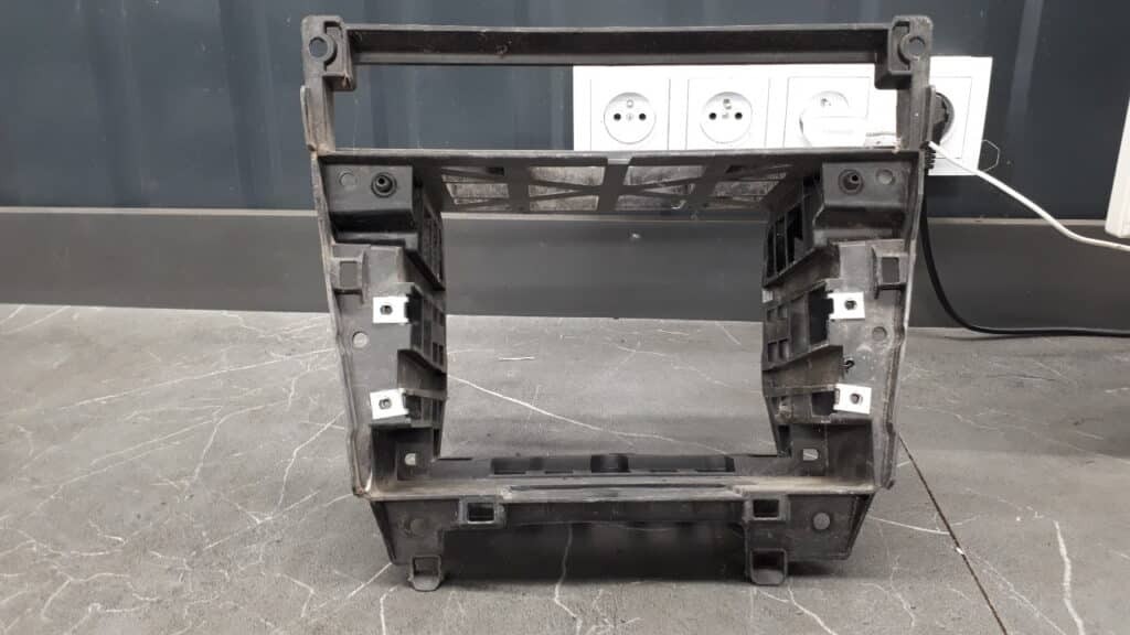 7034118 ramka konsoli radia nawigacji bmw e60 e61