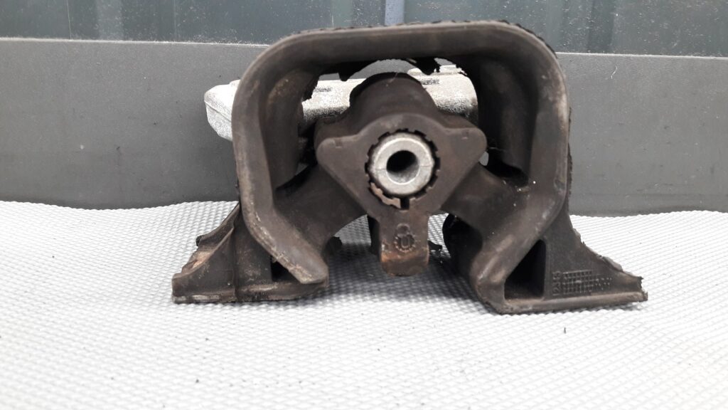 13125208 poduszka silnika opel corsa C 1.4