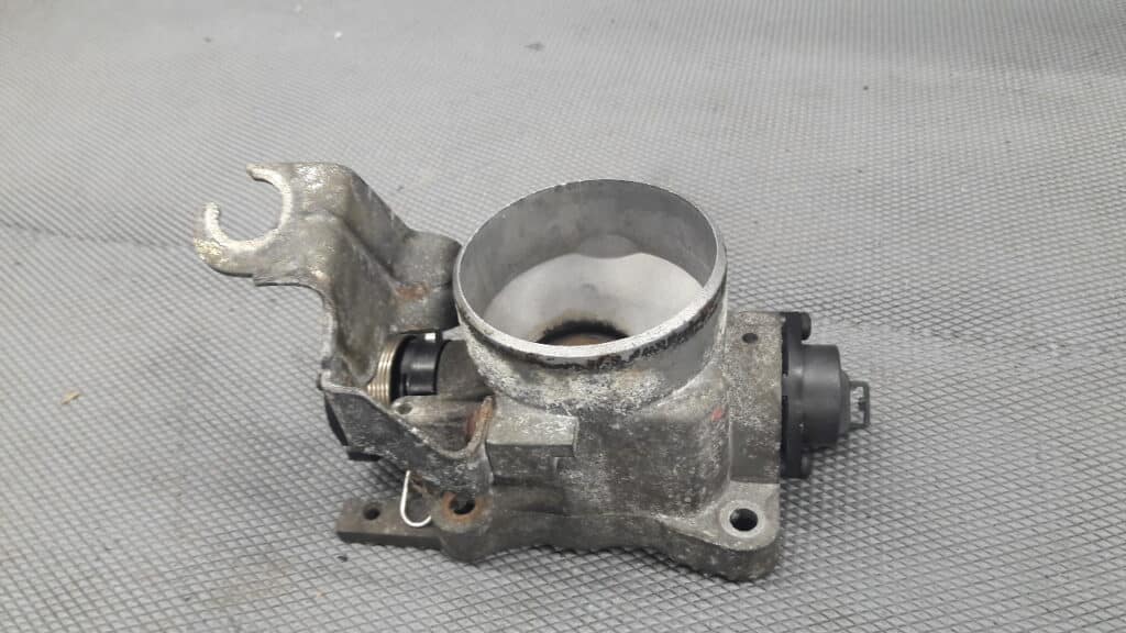 988f9b989 przepustnica ford fiesta mk3 1.6 16v
