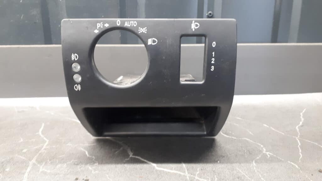 a1696800365 obudowa wlacznika swiatel mercedes w169