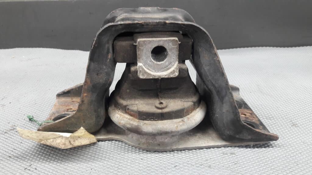 11210AX600 poduszka silnika nissan micra k12 1.4