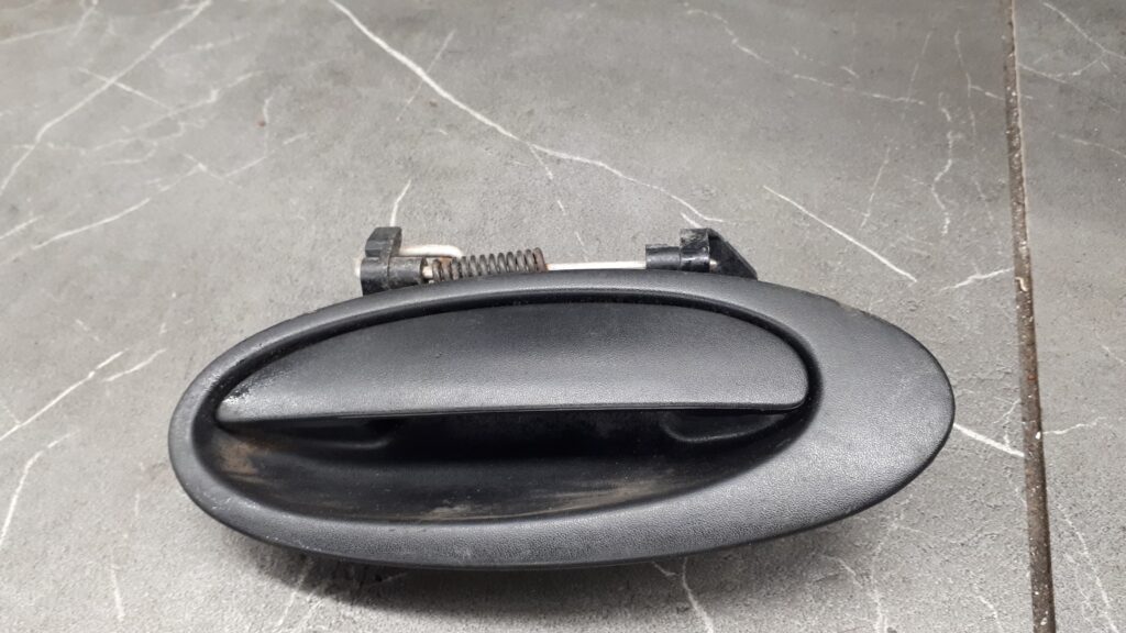 7700821371 klamka drzwi lewy tyl renault laguna I kombi