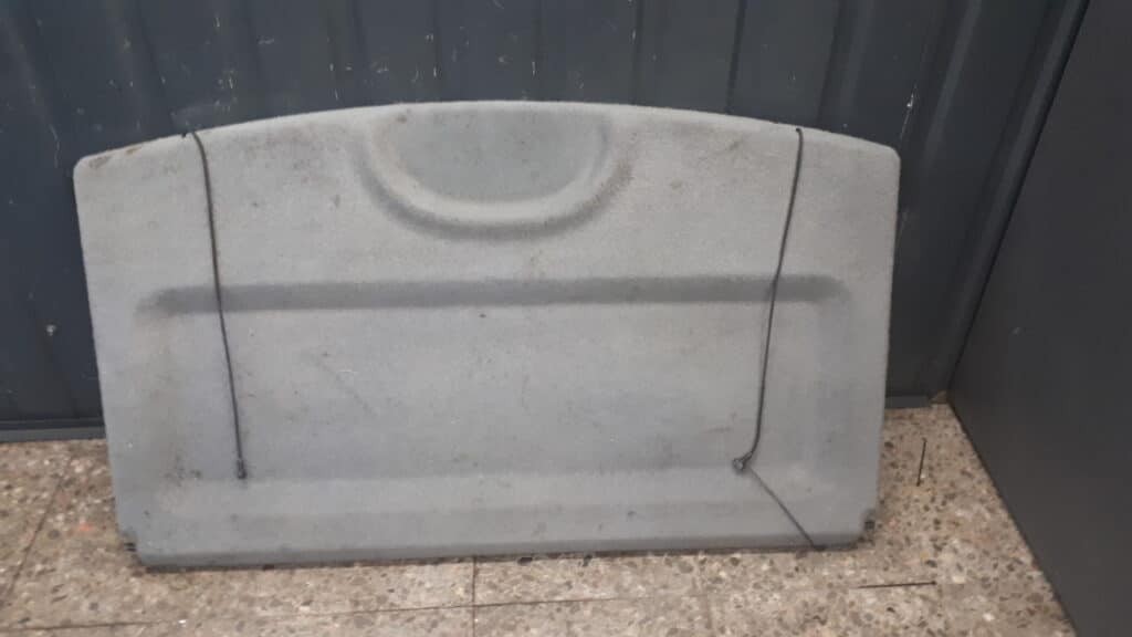 7700832010 Półka Bagażnika Tył Renault Megane I