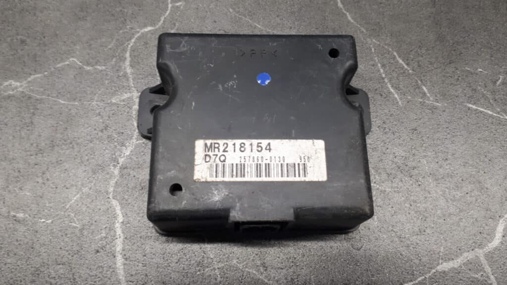 MR218154 modul sterownik misubishi pajero II 1.8