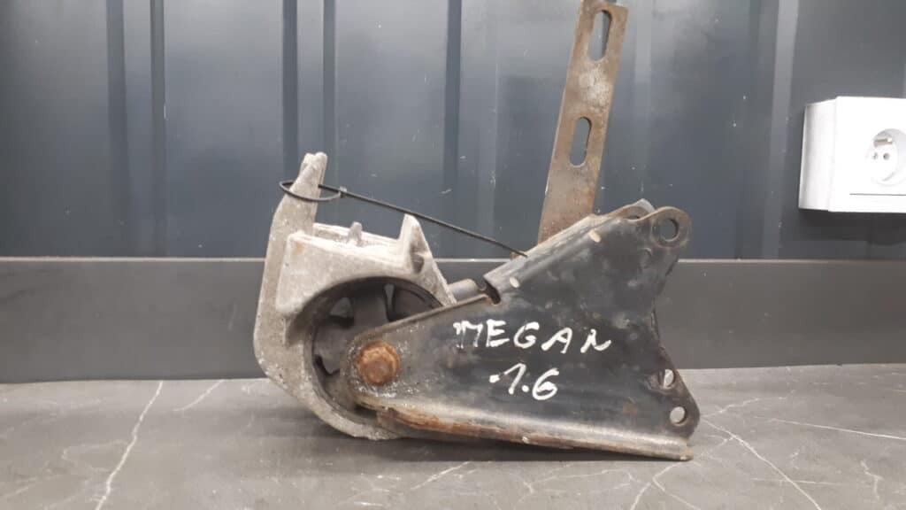 7700841332m lapa silnika renault megane I 1.6