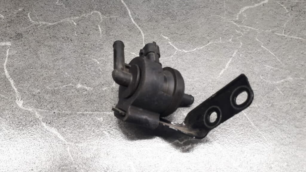 9270930006 zawor podcisnienia hyundai l20 1.2