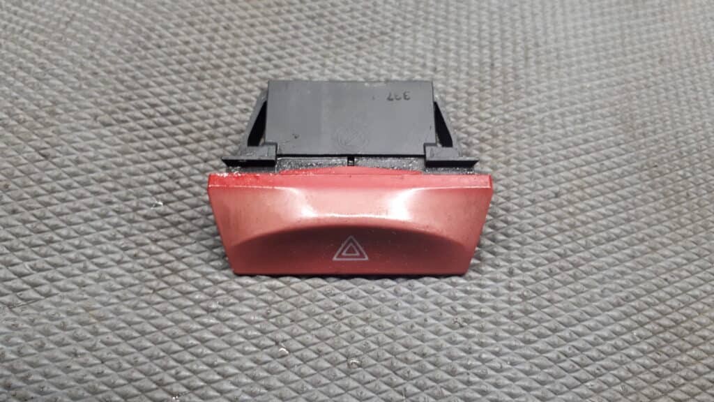 b569 wlacznik swiatel awaryjnych fiat stilo