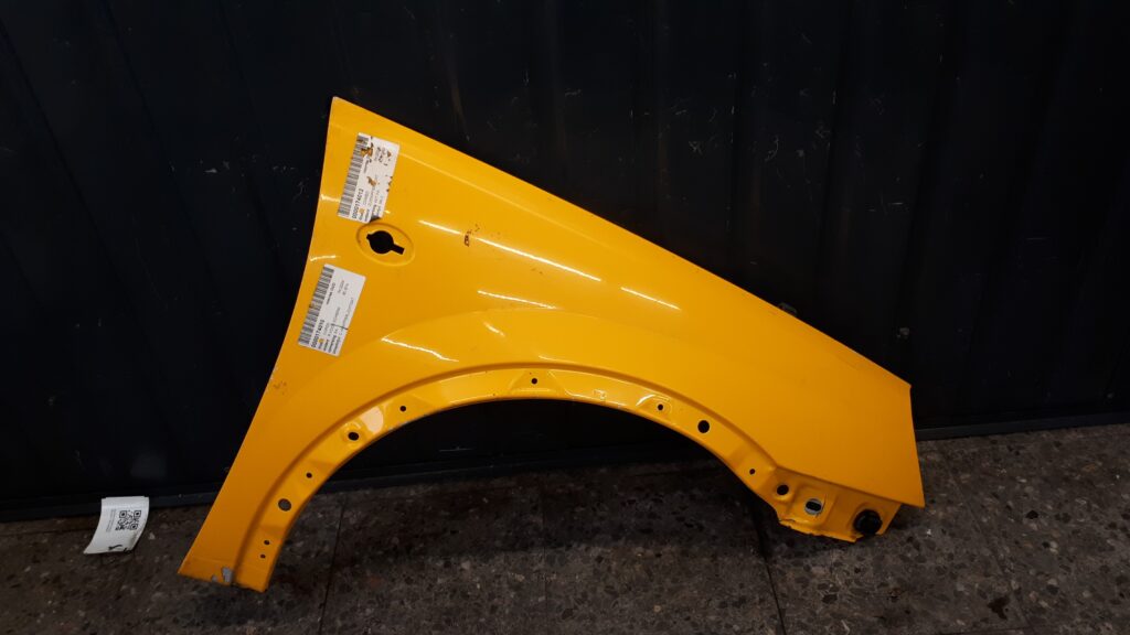 blotnik prawy przod opel corsa combo c 04r zolty