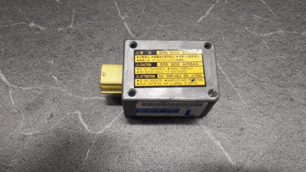89830-97401 sensor airbag daihatsu sirion m1 01-04