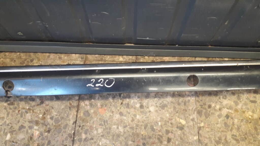 a2208851221kz listwa tyl mercedes w220 granatowa